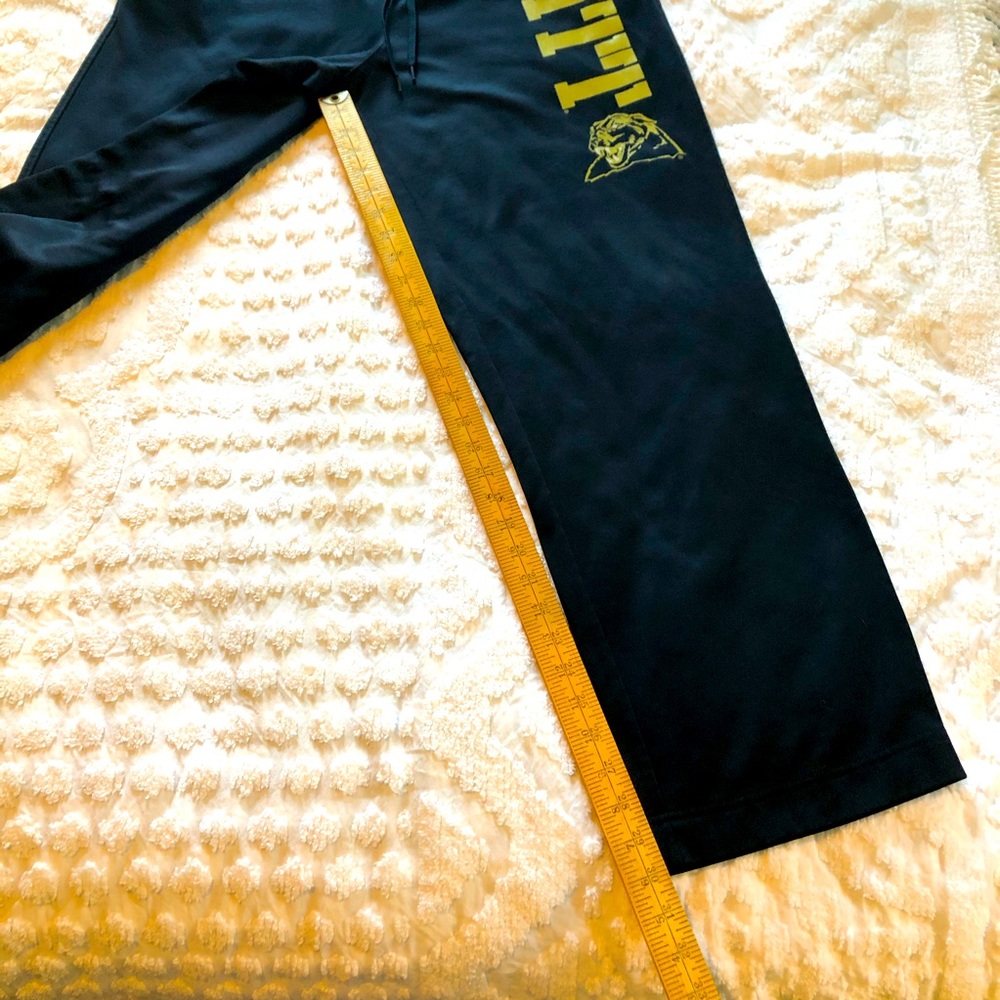 Champs Sports Pitt Sweatpants, size medium - Picture 2 of 6